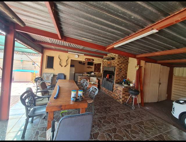 3 BEDROOM HOUSE FOR SALE IN VANDERBIJLPARK CW 1